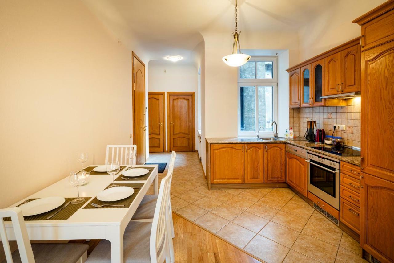 Dzirnavu Street Apartment In City Center Riga Dış mekan fotoğraf