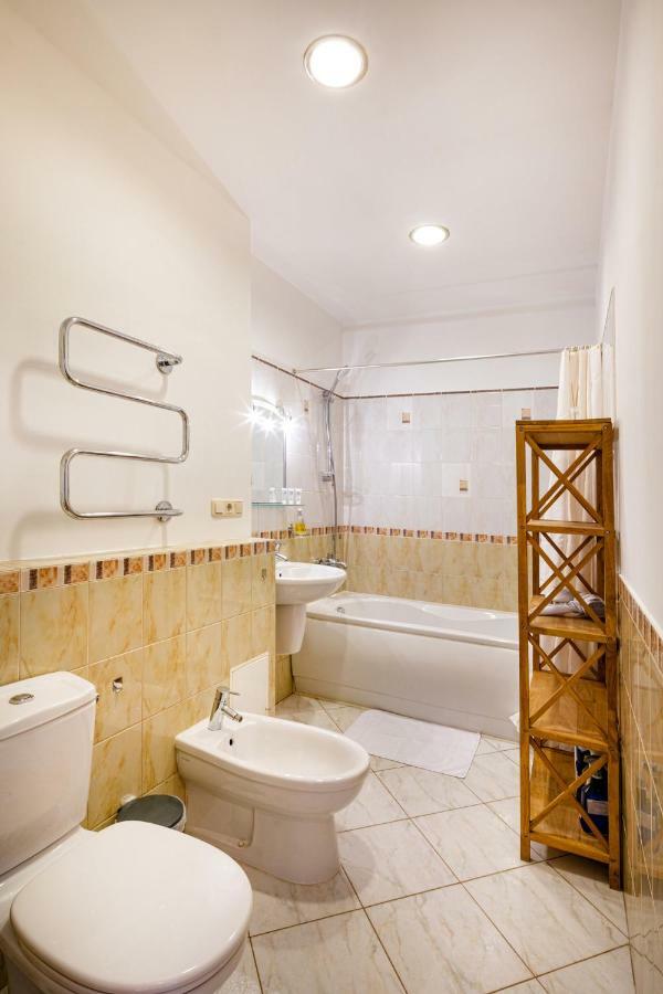 Dzirnavu Street Apartment In City Center Riga Dış mekan fotoğraf